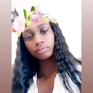 Meet your Posher, Shakia